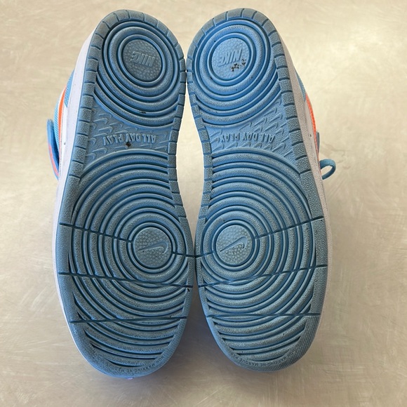 Nike Blue and White Fashion-Forward Sneakers - Picture 5 of 7